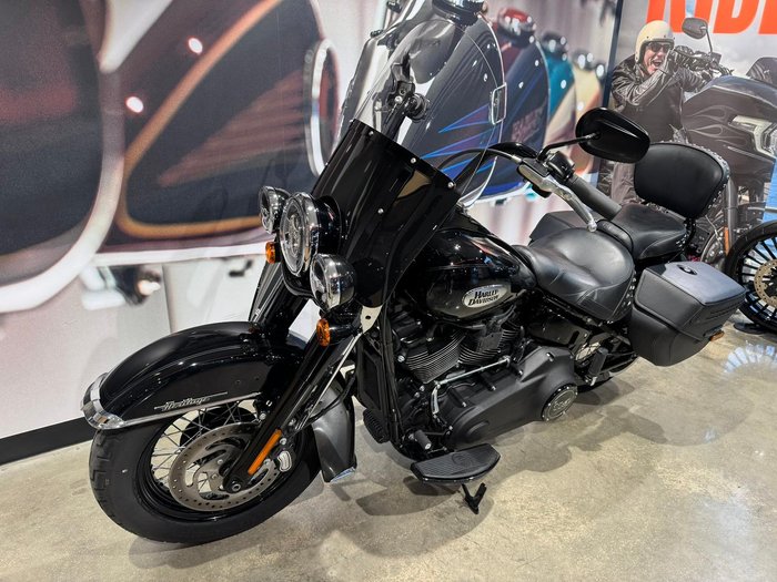 2023 Harley-Davidson Heritage Classic 114 (FLHCS) Softail Black