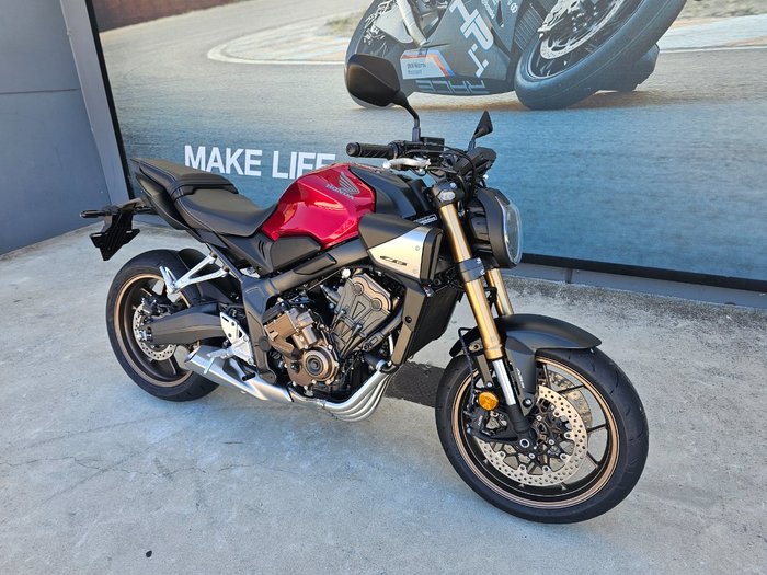 2025 Honda 2025 Honda 650CC CB650RAC SPORTS Red