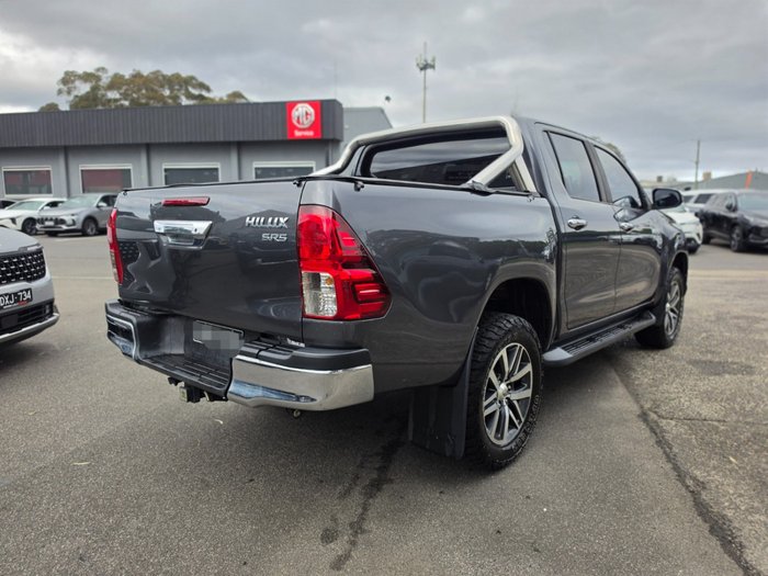 2019 Toyota Hilux SR5