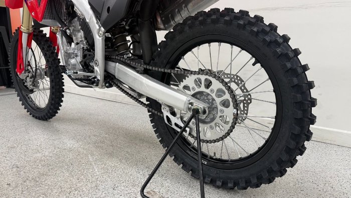 2026 Honda CRF250R Red