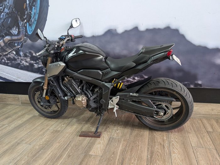 2022 Honda CB650R BLUE