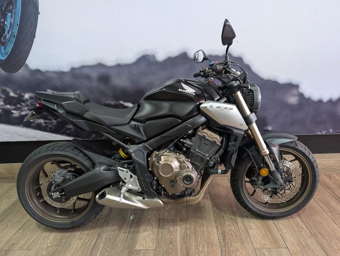 2022 Honda CB650R BLUE