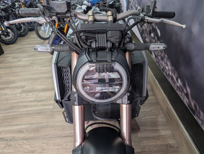 2022 Honda CB650R BLUE