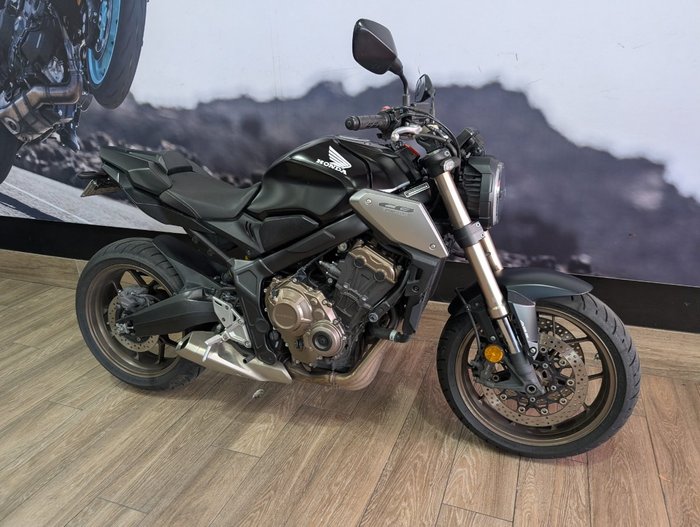 2022 Honda CB650R BLUE