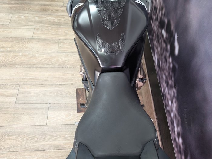 2022 Honda CB650R BLUE