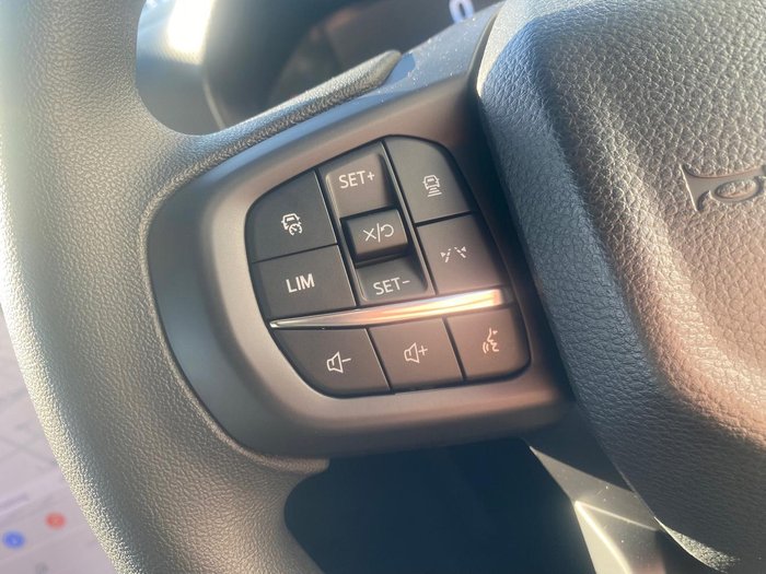 2026 Ford Everest Active