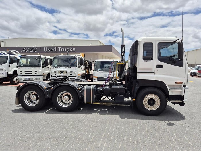 2014 Isuzu Cxy Giga 455Hp A.M.T Prime Mover &Amp; Hyds