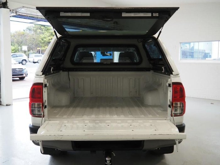 2022 Toyota Hilux SR