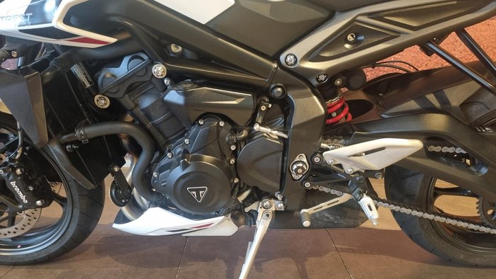 2024 Triumph Street Triple R 765 Street Triple White