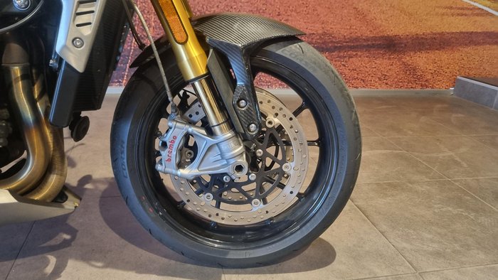 2022 Triumph Speed Triple RS 1200 Speed Triple Silver