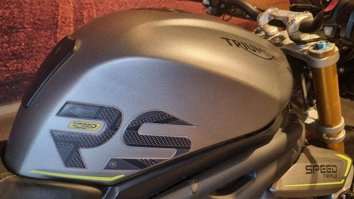 2022 Triumph Speed Triple RS 1200 Speed Triple Silver