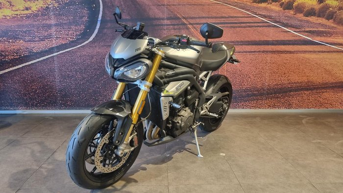 2022 Triumph Speed Triple RS 1200 Speed Triple Silver
