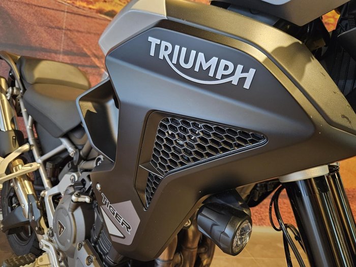 2023 Triumph Tiger 1200 GT Pro Tiger White
