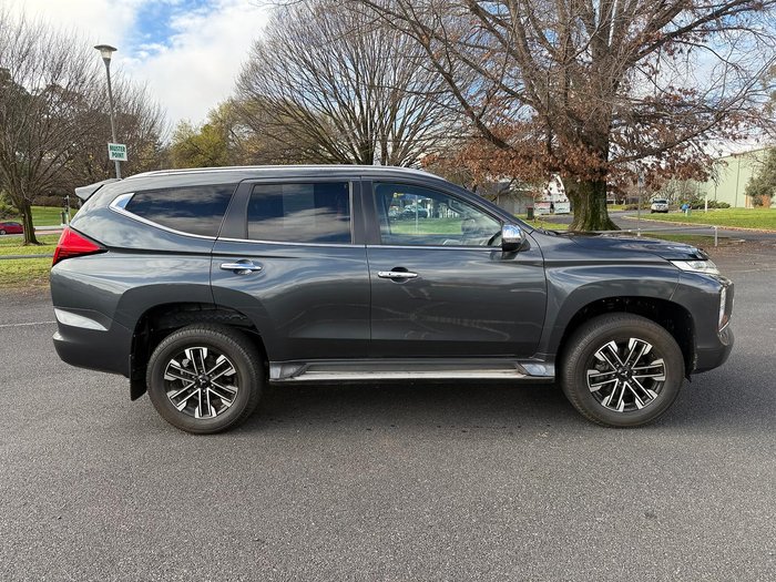 2023 Mitsubishi Pajero Sport GLS