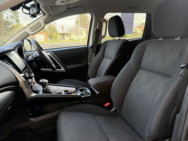 2023 Mitsubishi Pajero Sport GLS