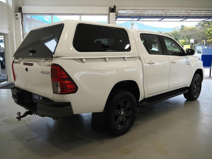 2022 Toyota Hilux SR