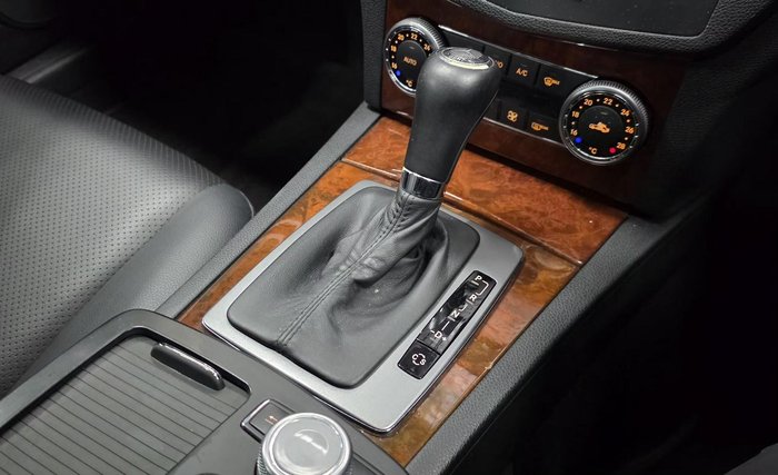 2007 Mercedes-Benz C-Class C200 Kompressor Elegance W204 Obsidian Black