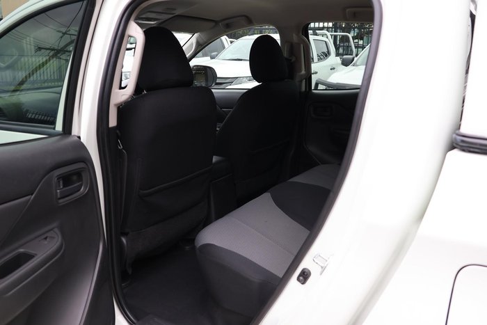 2022 Mitsubishi Triton 14