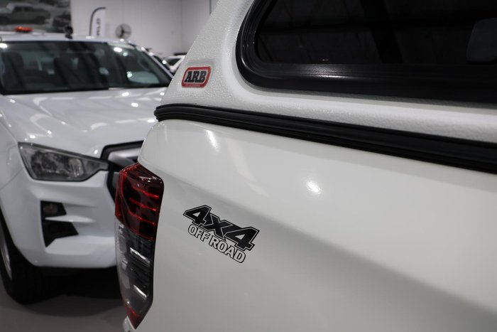 2022 Mitsubishi Triton 8