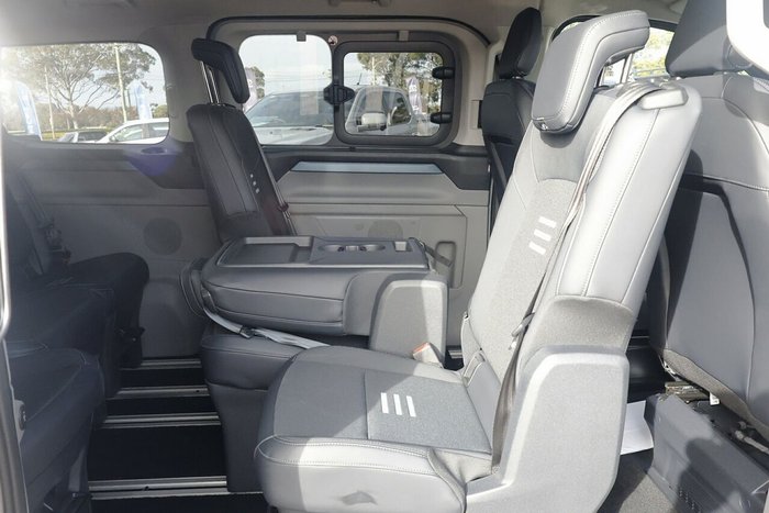 2025 Ford Tourneo Active