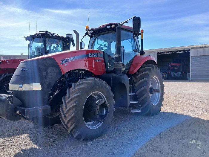 2018 CASE IH Magnum 380 Cvt