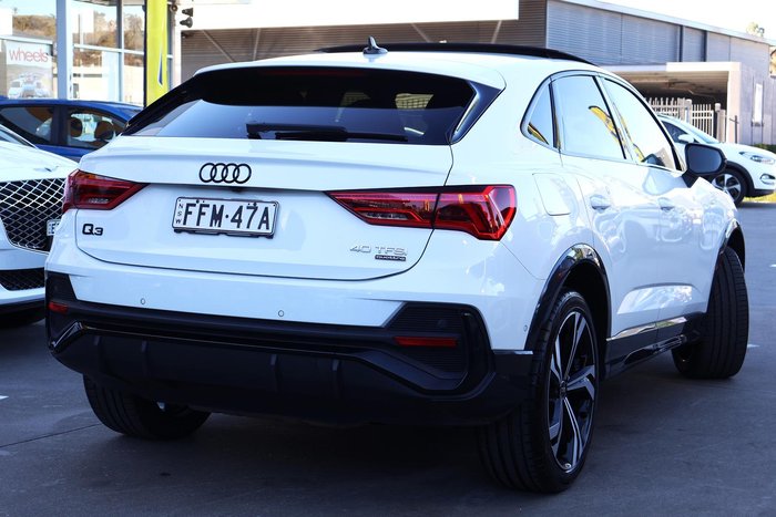 2024 Audi Q3 40 TFSI S line