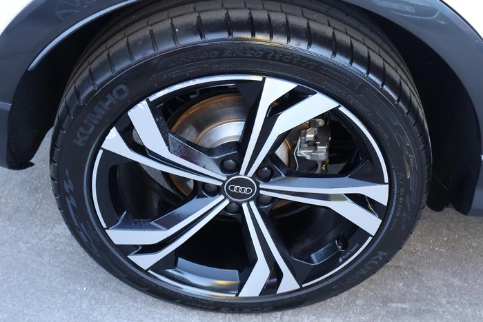 2024 Audi Q3 40 TFSI S line