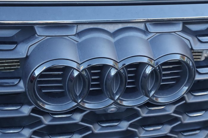 2024 Audi Q3 40 TFSI S line