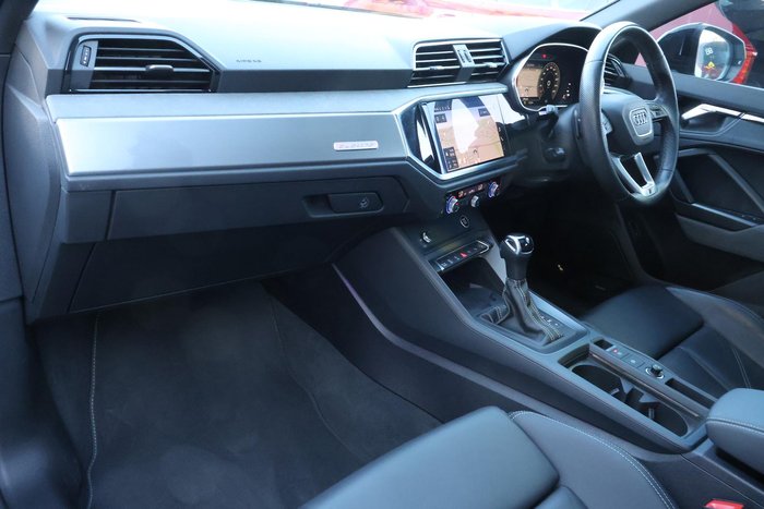 2024 Audi Q3 40 TFSI S line