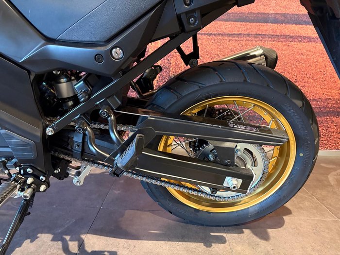 2024 Suzuki V-Strom 650XT (DL650XA) V-Strom Yellow