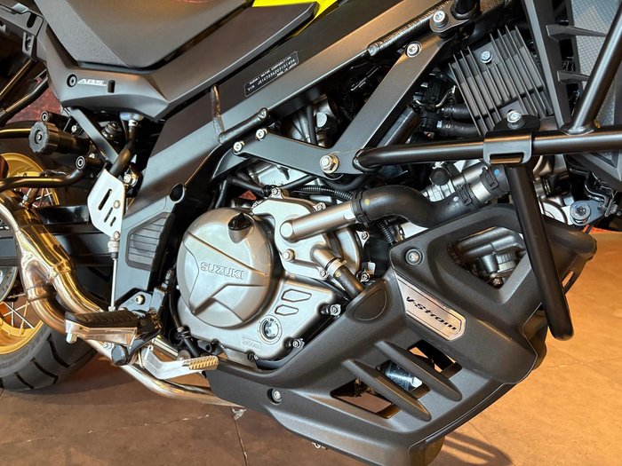 2024 Suzuki V-Strom 650XT (DL650XA) V-Strom Yellow
