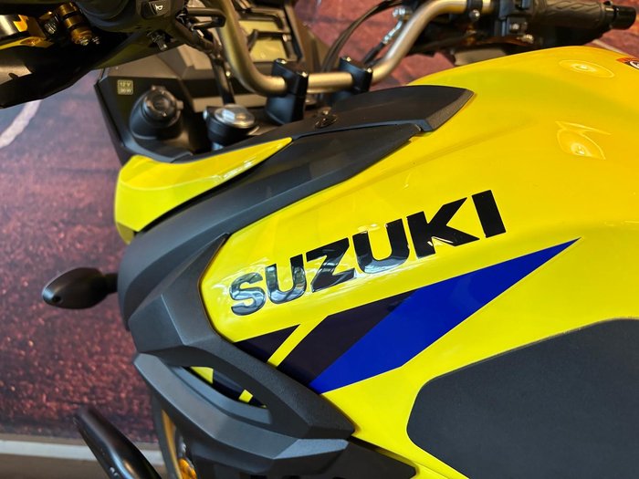 2024 Suzuki V-Strom 650XT (DL650XA) V-Strom Yellow