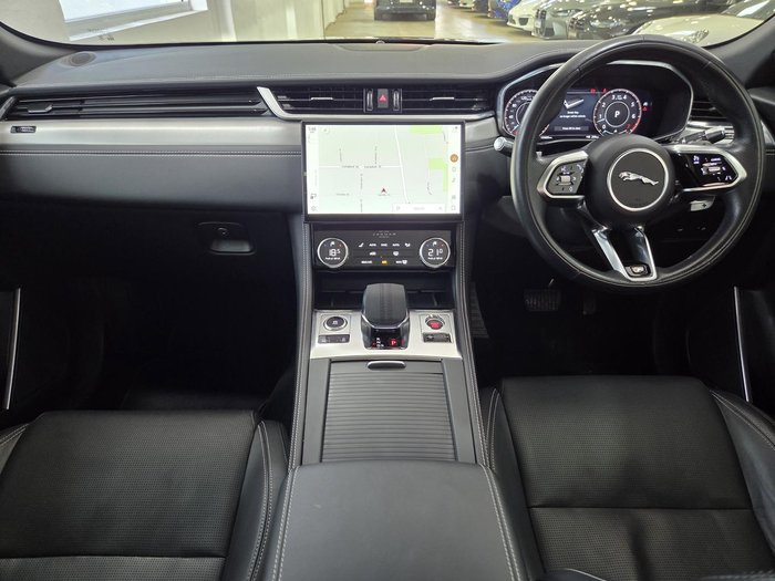 2021 Jaguar F-PACE P400 R-Dynamic SE