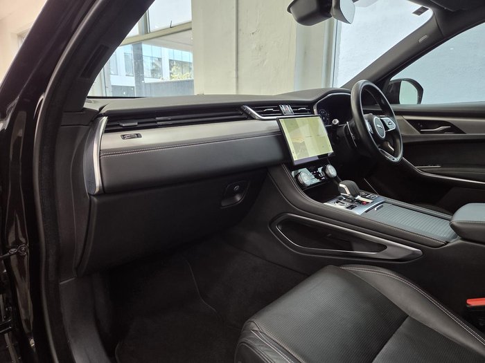 2021 Jaguar F-PACE P400 R-Dynamic SE