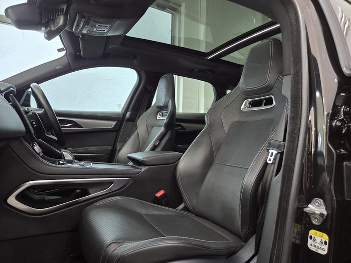 2021 Jaguar F-PACE P400 R-Dynamic SE