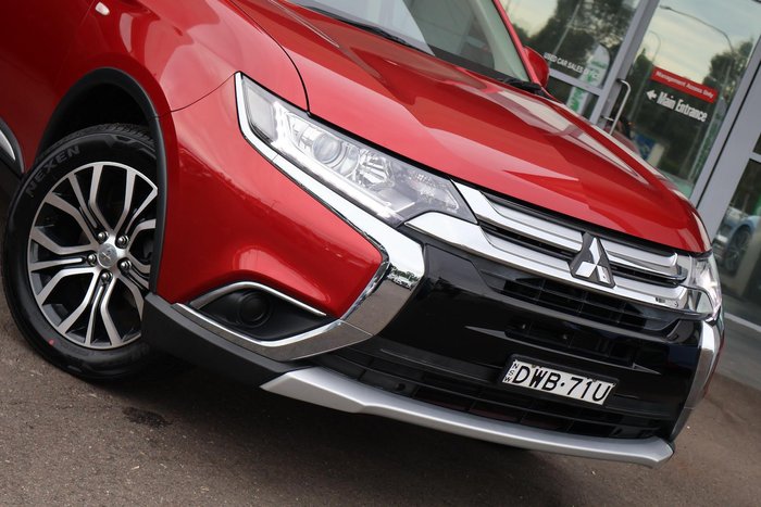 2018 Mitsubishi Outlander ES
