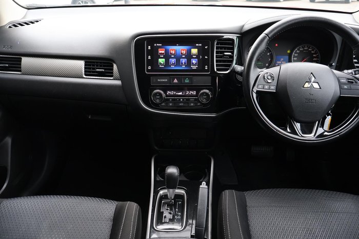 2018 Mitsubishi Outlander ES
