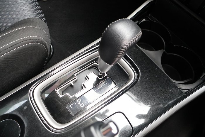 2018 Mitsubishi Outlander ES