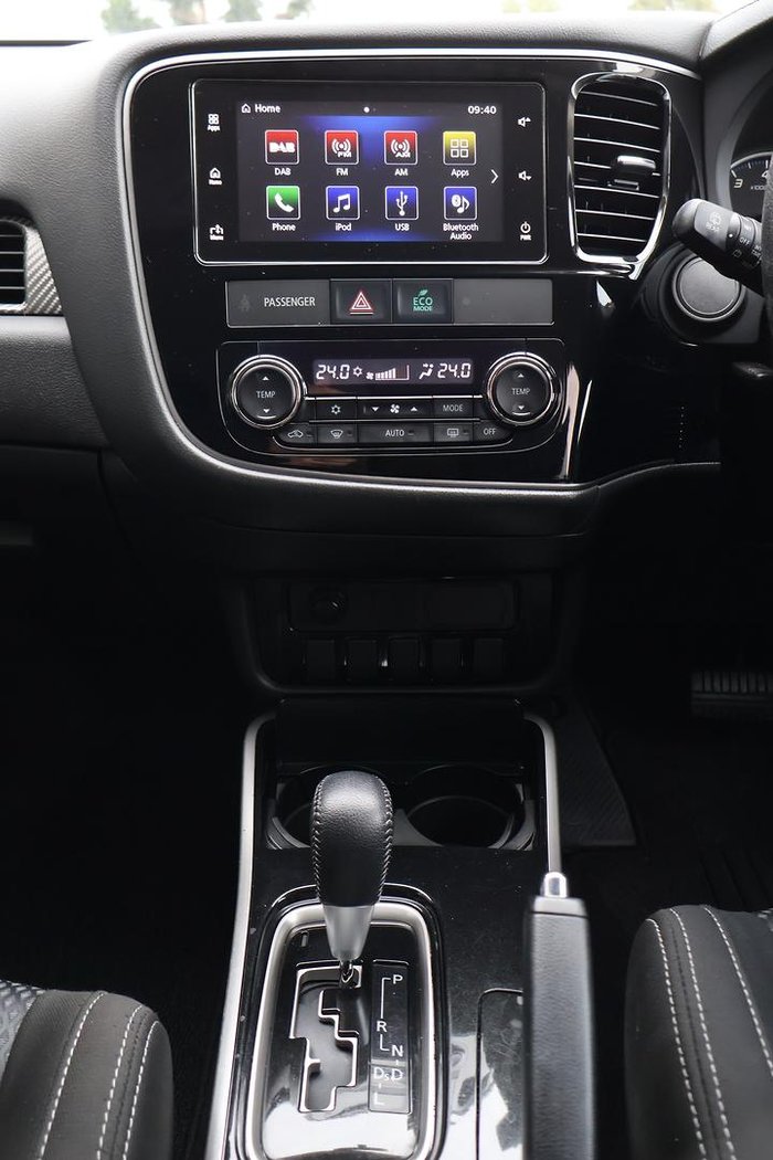 2018 Mitsubishi Outlander ES