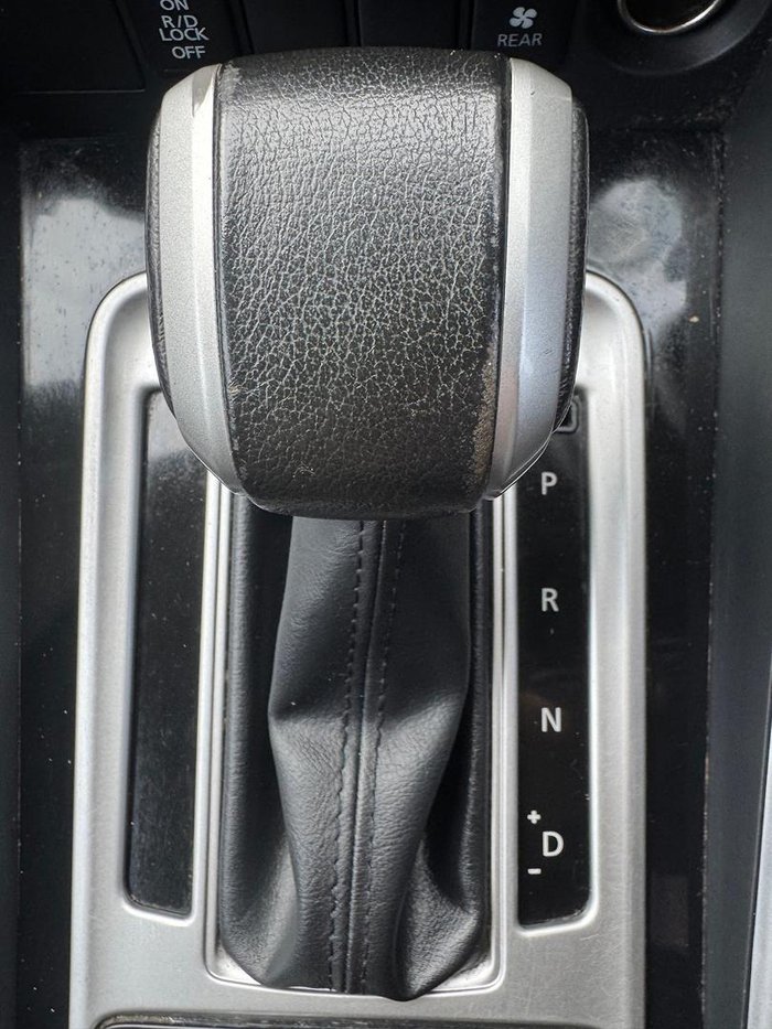 2016 Mitsubishi Pajero Sport GLS