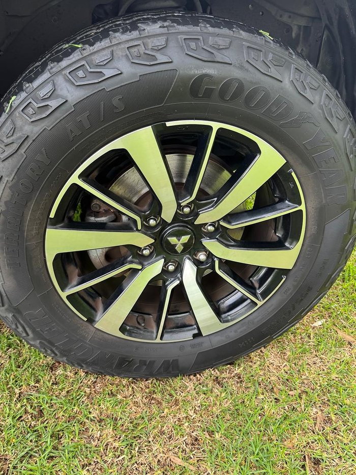2016 Mitsubishi Pajero Sport GLS