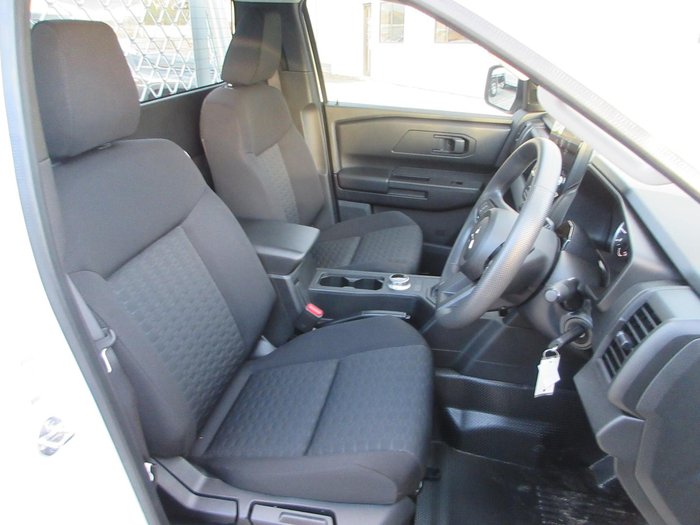 2026 Mitsubishi Triton GLX