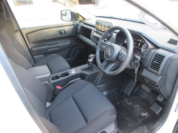 2026 Mitsubishi Triton GLX