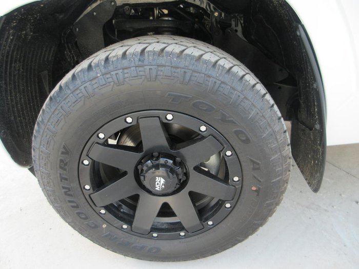 2026 Mitsubishi Triton GLX