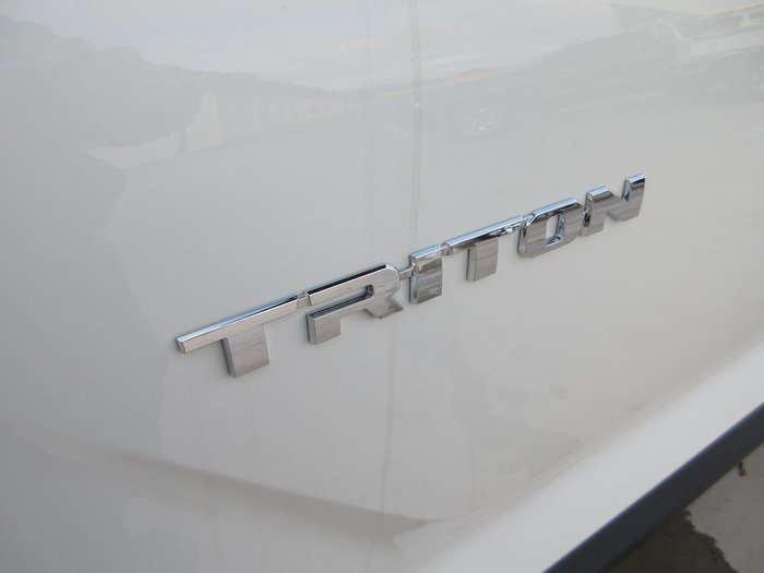2026 Mitsubishi Triton GLX