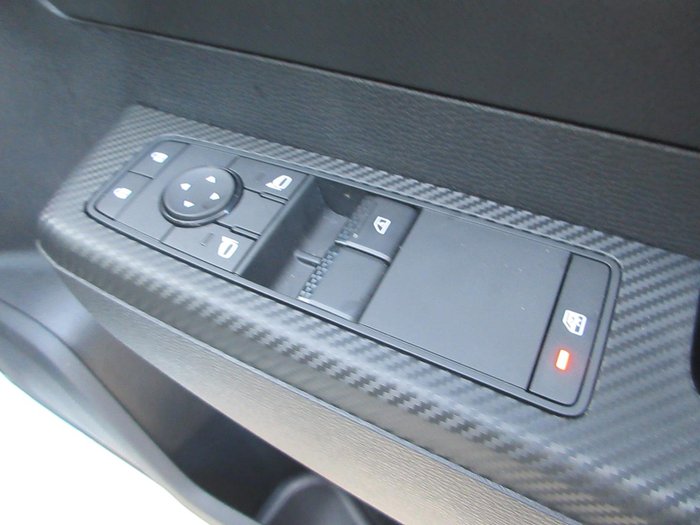 2026 Mitsubishi Triton GLX