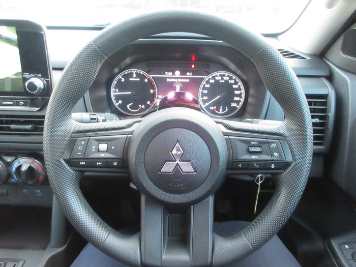 2026 Mitsubishi Triton GLX