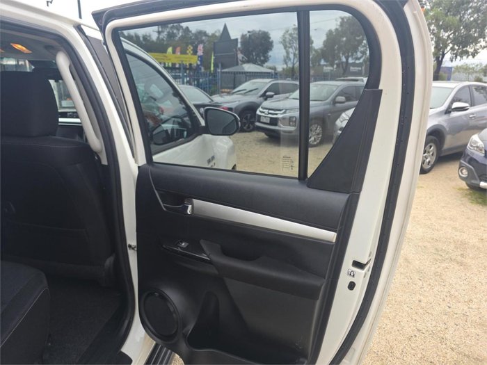 2019 Toyota Hilux SR5