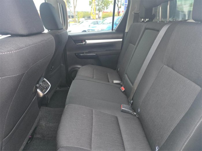 2019 Toyota Hilux SR5