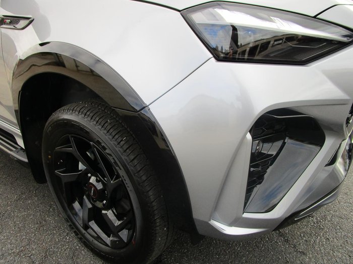 2026 Isuzu MU-X X-TERRAIN